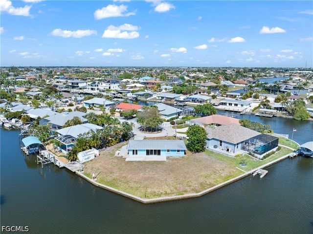 12065 Boat Shell DR, Matlacha Isles, FL 33991