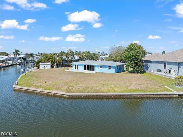 12065 Boat Shell DR, Matlacha Isles, FL 33991