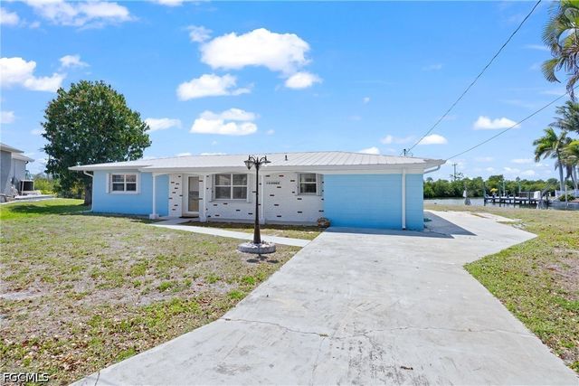 12065 Boat Shell DR, Matlacha Isles, FL 33991