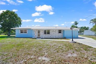 12065 Boat Shell DR, Matlacha Isles, FL 33991