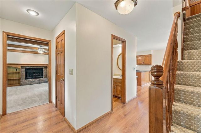 8325 Twilight Lane, Lenexa, KS 66219