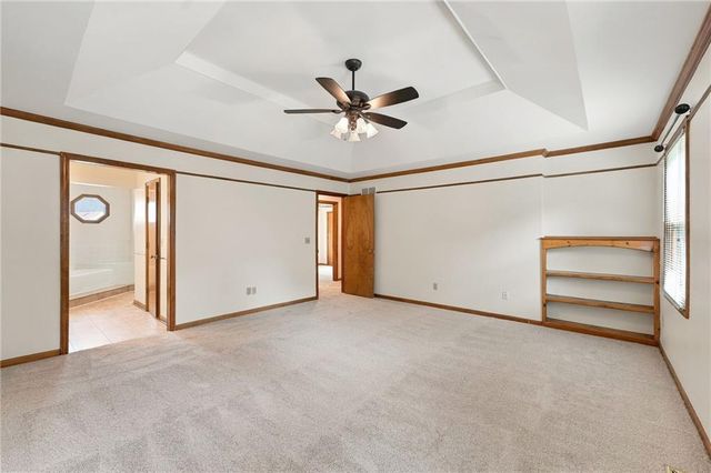 8325 Twilight Lane, Lenexa, KS 66219