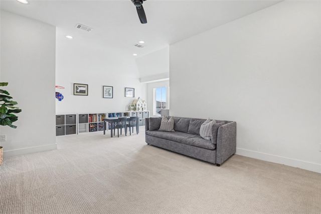 17701 Hunters Hollow, Jonestown, TX 78645