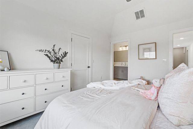 17701 Hunters Hollow, Jonestown, TX 78645