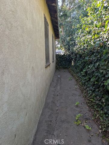 14106 Herron, Sylmar, CA 91342