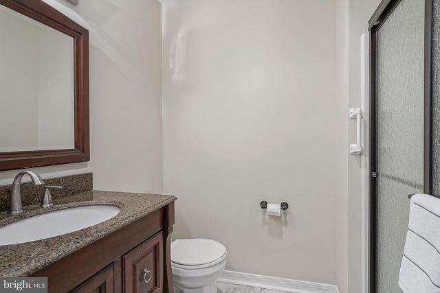 2005A FERNDALE CT, Mount Laurel, NJ 08054