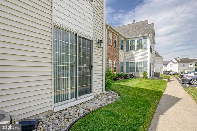 2005A FERNDALE CT, Mount Laurel, NJ 08054