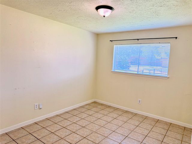 7918 Bunker Wood Lane, Houston, TX 77086