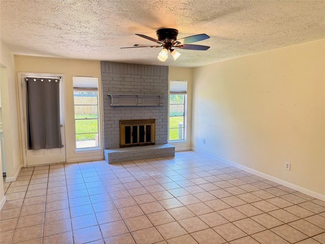 7918 Bunker Wood Lane, Houston, TX 77086