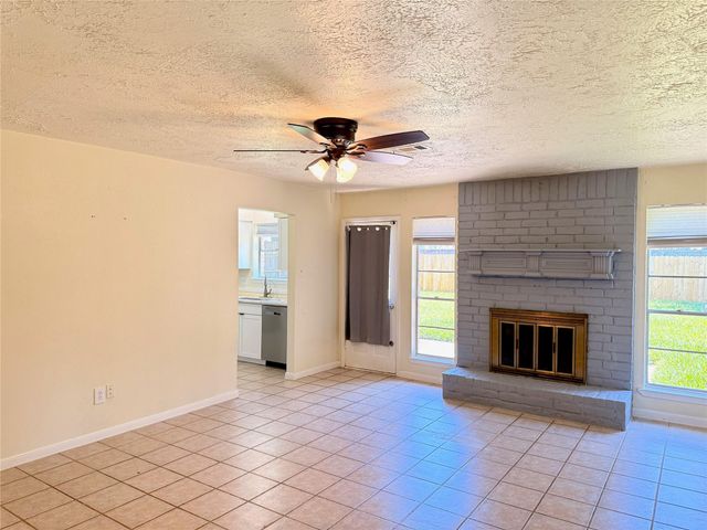 7918 Bunker Wood Lane, Houston, TX 77086