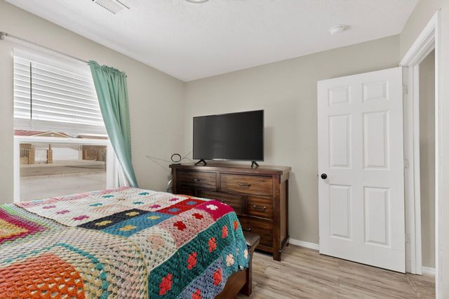 9300 Alvera Avenue SW, Albuquerque, NM 87121
