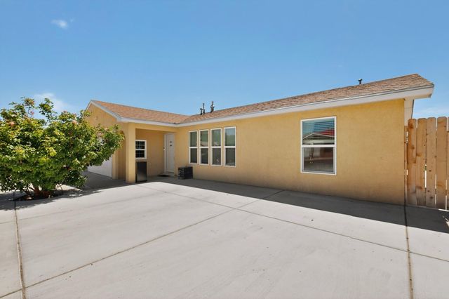 9300 Alvera Avenue SW, Albuquerque, NM 87121