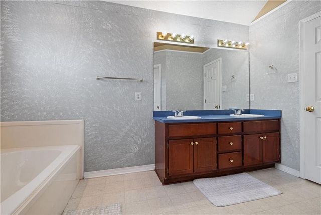 9613 Oak Forrest Place, Mobile, AL 36695