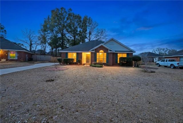 9613 Oak Forrest Place, Mobile, AL 36695