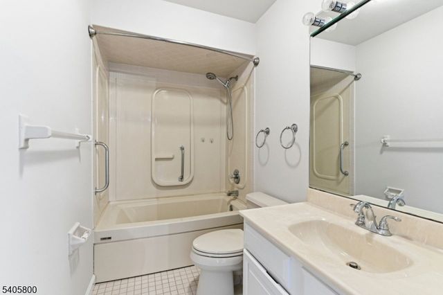 36 Bridle Way, Sparta Twp., NJ 07871