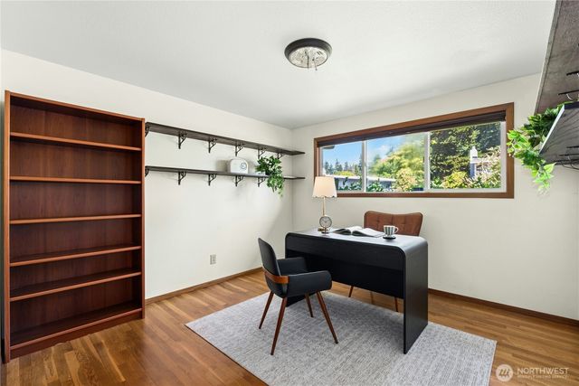 5221 120th Avenue SE, Bellevue, WA 98006