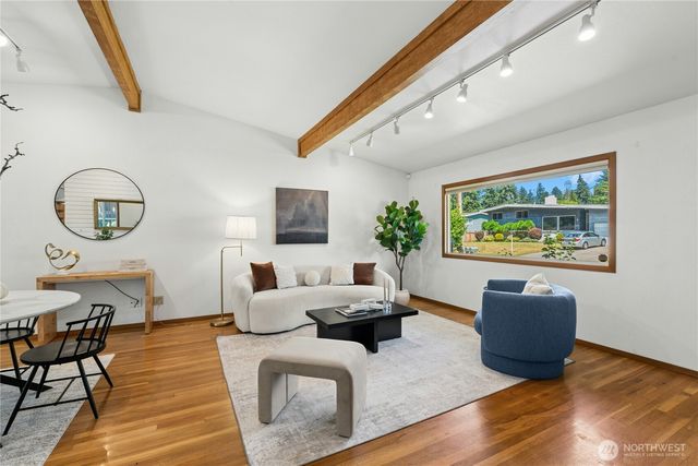 5221 120th Avenue SE, Bellevue, WA 98006