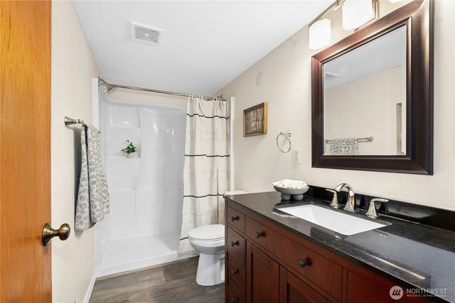5221 120th Avenue SE, Bellevue, WA 98006