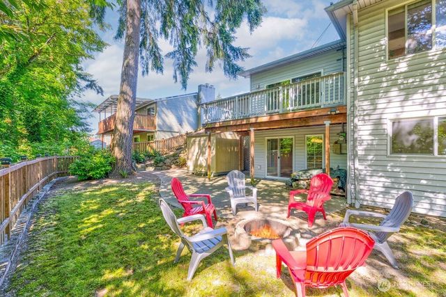 5221 120th Avenue SE, Bellevue, WA 98006
