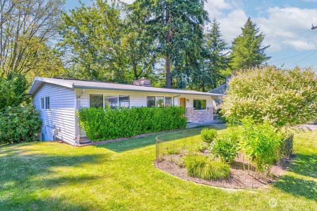 5221 120th Avenue SE, Bellevue, WA 98006