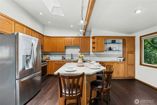 5221 120th Avenue SE, Bellevue, WA 98006