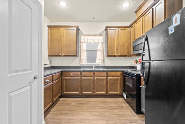 4214 Winnie Street, Galveston, TX 77550