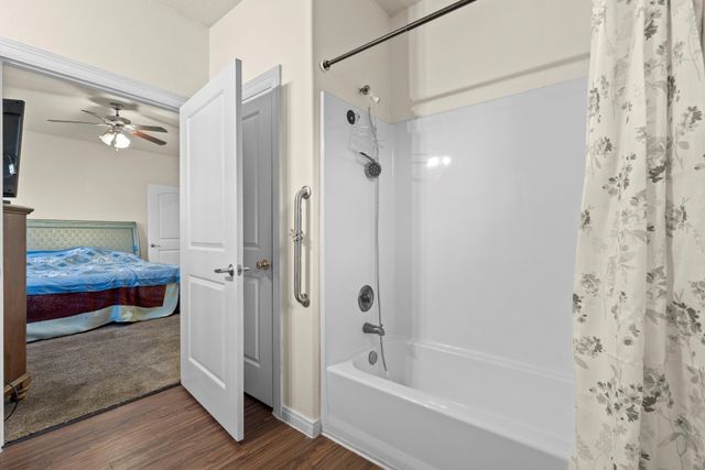 4214 Winnie Street, Galveston, TX 77550