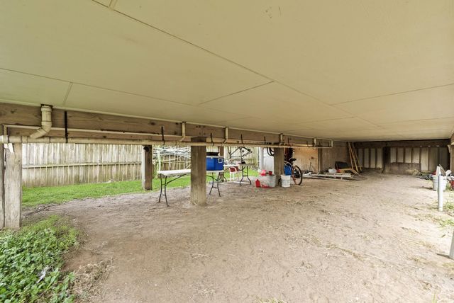 4214 Winnie Street, Galveston, TX 77550