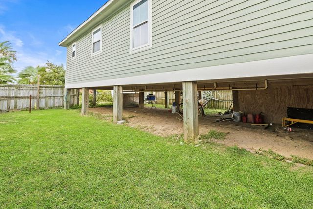 4214 Winnie Street, Galveston, TX 77550