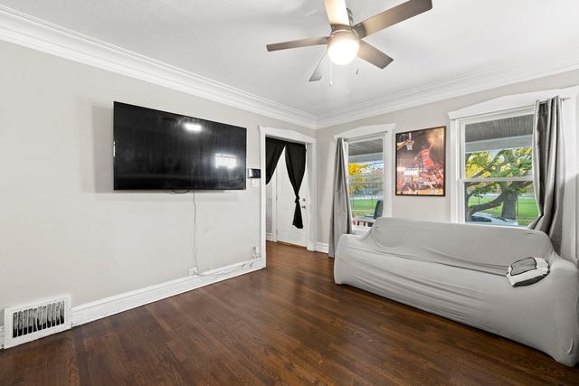 606 S 2nd Avenue, Maywood, IL 60153