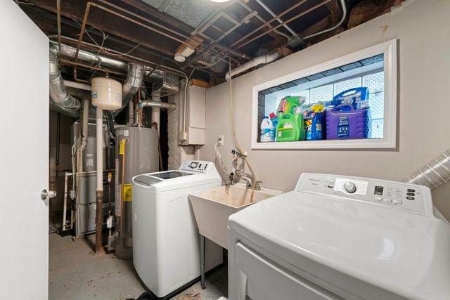 606 S 2nd Avenue, Maywood, IL 60153