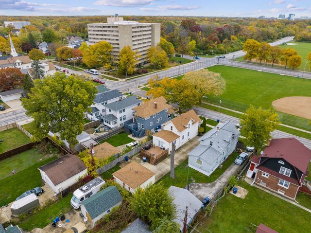 606 S 2nd Avenue, Maywood, IL 60153