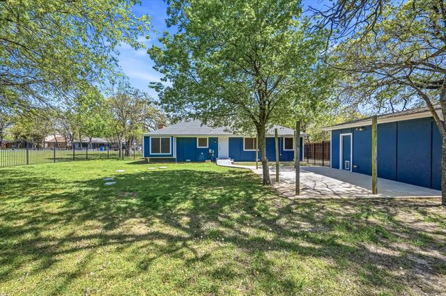 213 Hickory Lane, Hickory Creek, TX 75065