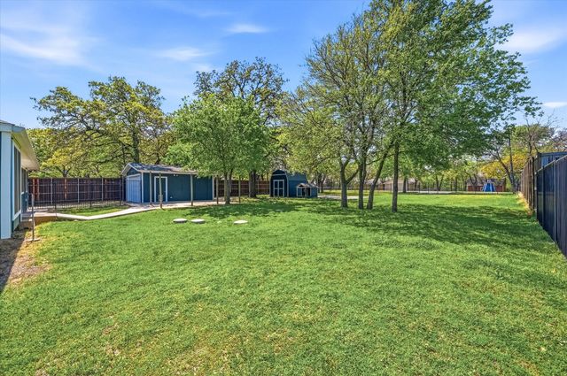 213 Hickory Lane, Hickory Creek, TX 75065