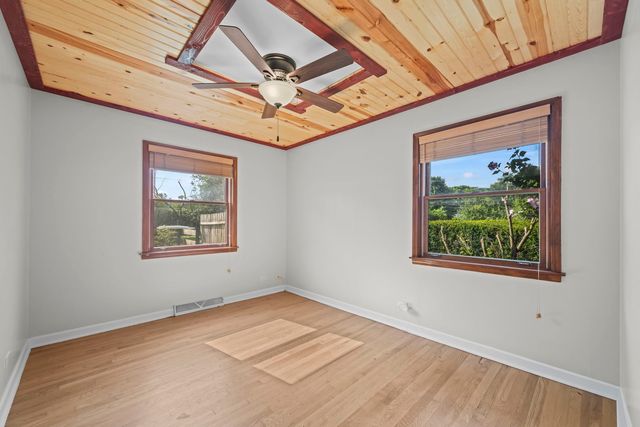 6231 Linden Lane, La Grange Highlands, IL 60525
