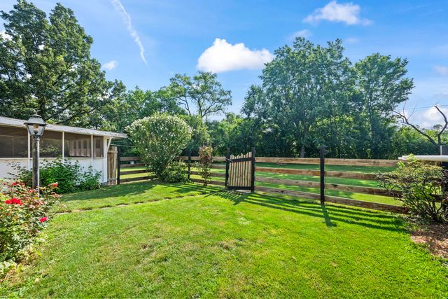 6231 Linden Lane, La Grange Highlands, IL 60525