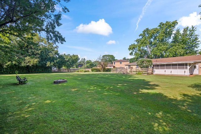 6231 Linden Lane, La Grange Highlands, IL 60525
