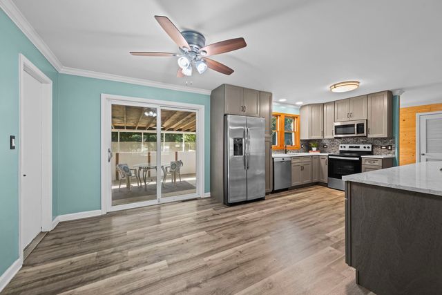 6231 Linden Lane, La Grange Highlands, IL 60525