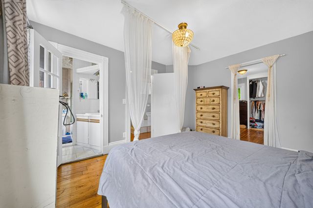 3 Round Hill St, Boston, MA 02130