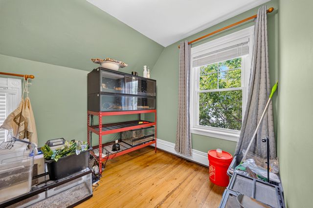 3 Round Hill St, Boston, MA 02130