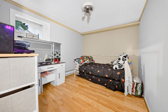 3 Round Hill St, Boston, MA 02130