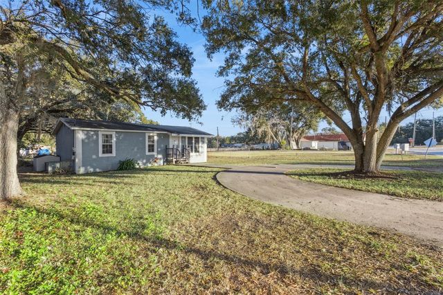 877 ANDERSON AVENUE, Mascotte, FL 34753
