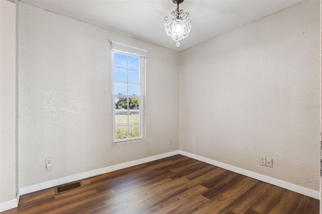 877 ANDERSON AVENUE, Mascotte, FL 34753