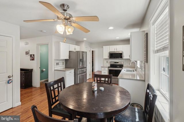 2036 MALLARD LN, Lebanon, PA 17046