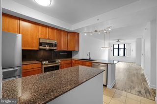 400 MASSACHUSETTS AVE NW #405, Washington, DC 20001