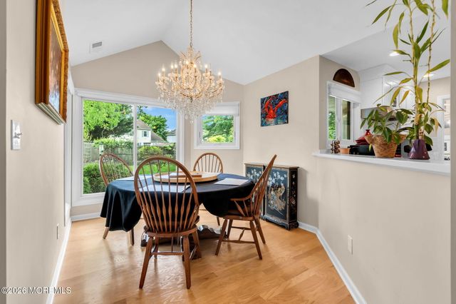 31 Society Hill Way, Tinton Falls, NJ 07724