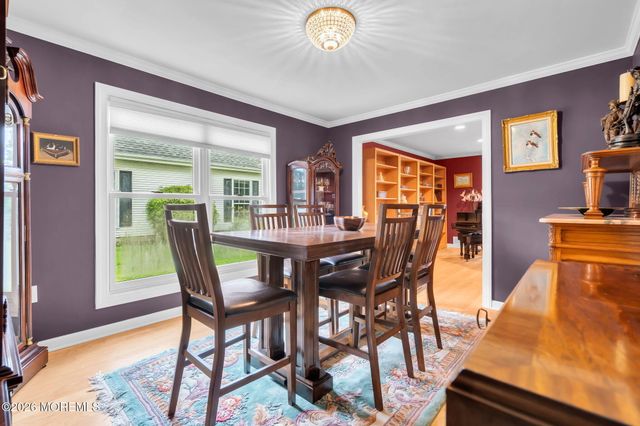 31 Society Hill Way, Tinton Falls, NJ 07724