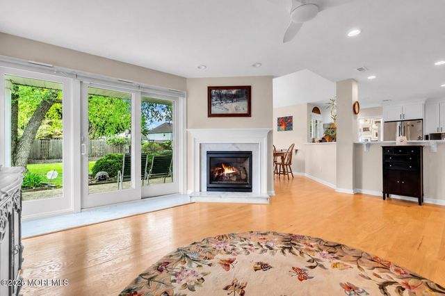 31 Society Hill Way, Tinton Falls, NJ 07724