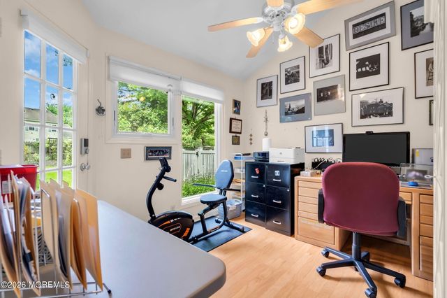 31 Society Hill Way, Tinton Falls, NJ 07724