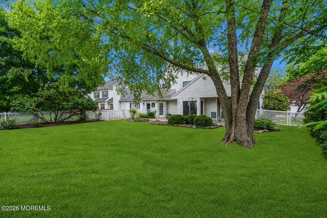 31 Society Hill Way, Tinton Falls, NJ 07724